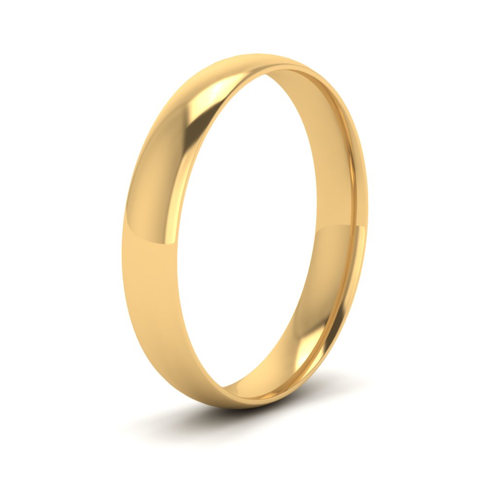 7 MM Classic Comfort Mens Wedding Band In 14k Yellow Gold | Cuts & Carat